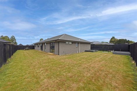 Photo of property in 2 Tara Crescent, Woodend, 7610