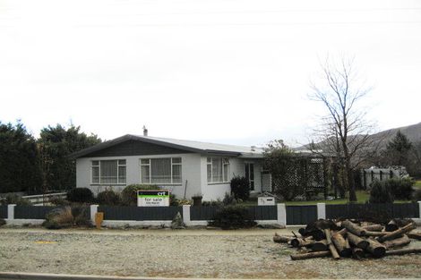 Photo of property in 75 Shields Street, Clyde, 9330