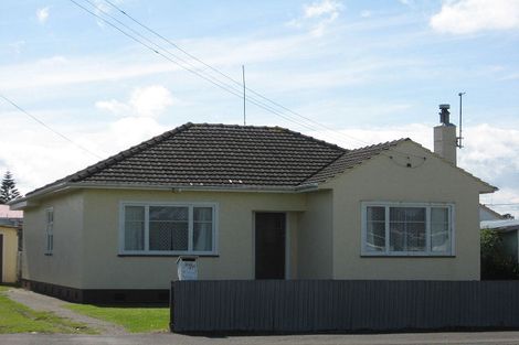 Photo of property in 206 Puriri Street, Castlecliff, Whanganui, 4501