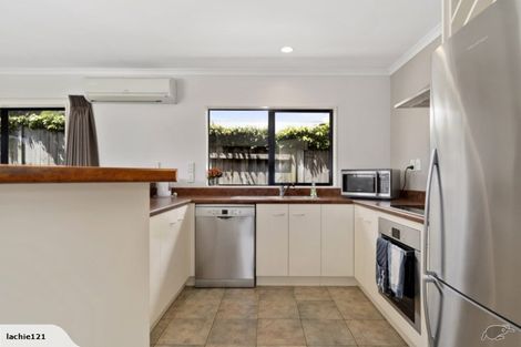 Photo of property in 27 Amberley Crescent, Bethlehem, Tauranga, 3110