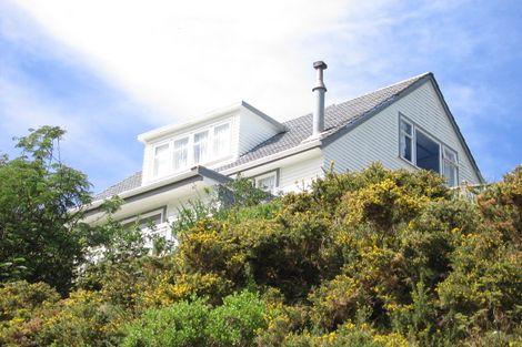 Photo of property in 28 Melrose Road, Island Bay, Wellington, 6023