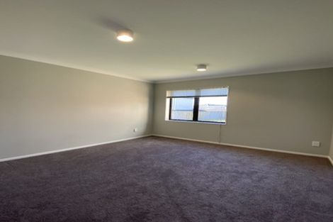 Photo of property in 13 Crossandra Drive, Mangere, Auckland, 2022