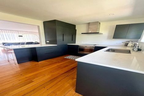 Photo of property in 1/31 Raines Avenue, Forrest Hill, Auckland, 0620