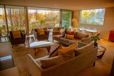 Photo of property in 10 Tapley Paddock, Wanaka, 9305