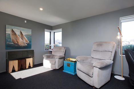 Photo of property in 3 Ta Paora Drive, Bell Block, New Plymouth, 4312