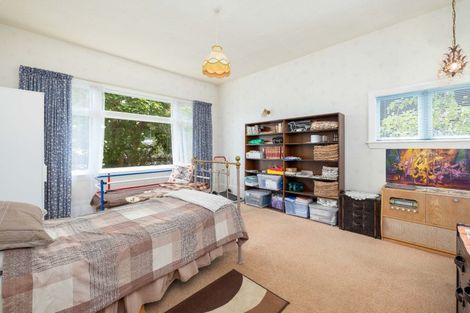 Photo of property in 114 Aikmans Road, Merivale, Christchurch, 8014