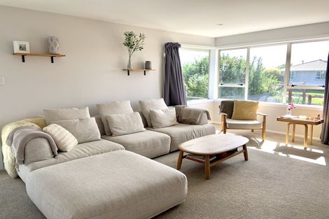 Photo of property in 92 Roberta Drive, Somerfield, Christchurch, 8024