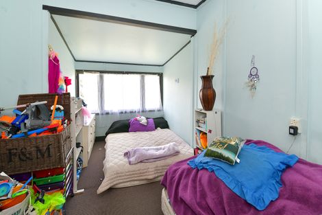 Photo of property in 12 Marie Avenue, Red Beach, 0932