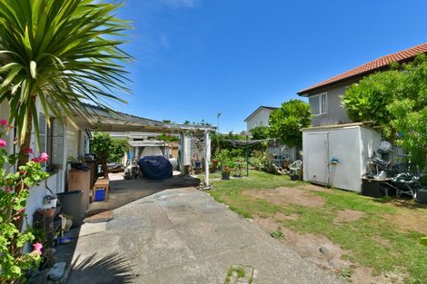 Photo of property in 12 Marie Avenue, Red Beach, 0932