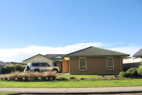 Photo of property in 52 Callum Brae Drive, Rototuna, Hamilton, 3210