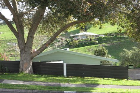 Photo of property in 37 Resolution Road, Welcome Bay, Tauranga, 3112