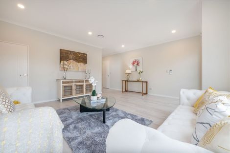 Photo of property in 3 Aklander Rise, Flat Bush, Auckland, 2019