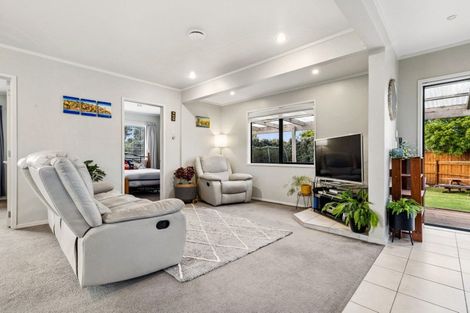 Photo of property in 10 Great North Road, Riverhead, 0820