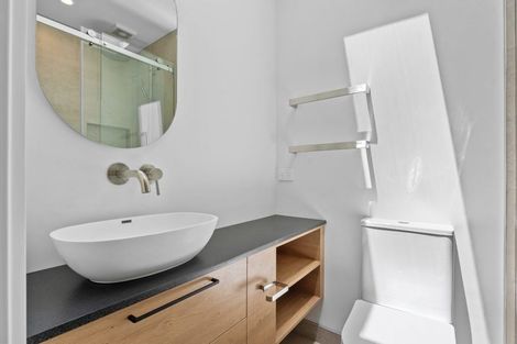 Photo of property in 1/37 Parr Terrace, Castor Bay, Auckland, 0620