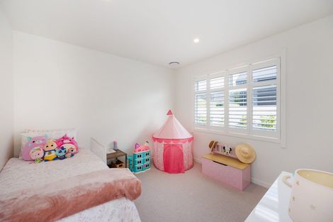 Photo of property in 48 Memorial Drive, Hokowhitu, Palmerston North, 4410