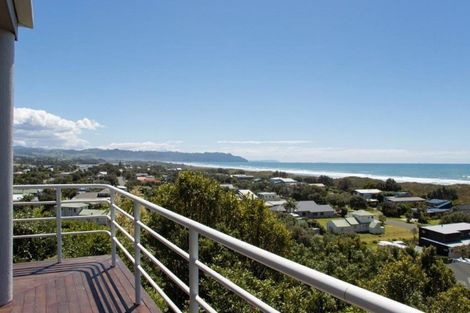 Photo of property in 2/508 Seaforth Road, Bowentown, Waihi Beach, 3177