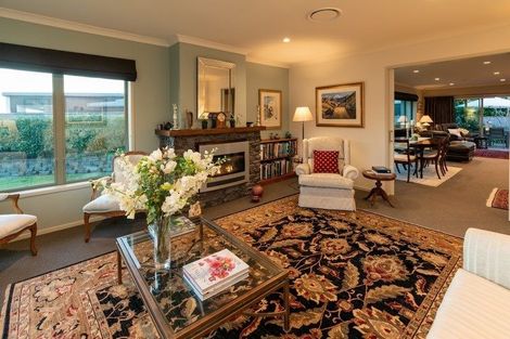 Photo of property in 17 Fairway Oaks Drive, Waikanae Beach, Waikanae, 5036