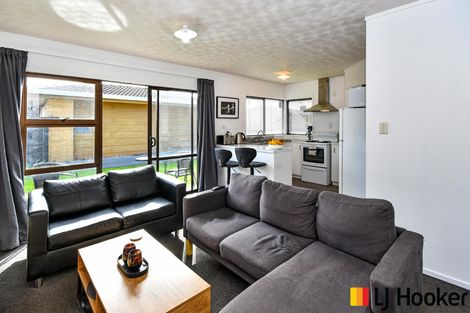 Photo of property in 2/2 Short Street, Papakura, 2110