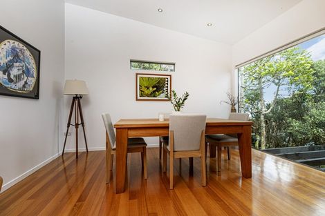 Photo of property in 15 Ngatira Road, Muriwai, Waimauku, 0881