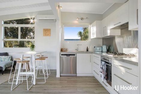 Photo of property in 4 Hereford Place, Waihi Beach, 3611