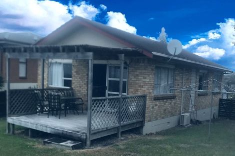 Photo of property in 22 Penton Road, Stanmore Bay, Whangaparaoa, 0932