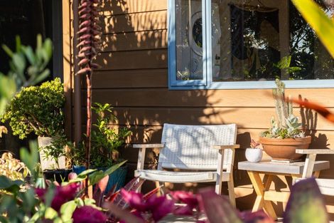 Photo of property in 41a Kotare Street, Waikanae, 5036