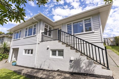 Photo of property in 103 Kenmore Street, Newlands, Wellington, 6037