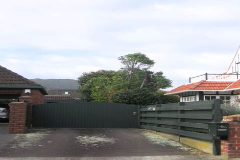 Photo of property in 1/16 Hautana Square, Woburn, Lower Hutt, 5010