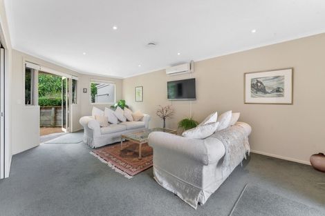 Photo of property in 57a Mellons Bay Road, Mellons Bay, Auckland, 2014