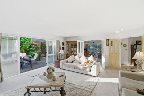 Photo of property in 17 Greystoke Lane, Avonhead, Christchurch, 8042