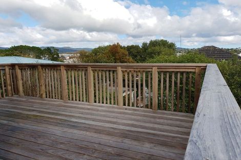 Photo of property in 25c View Road, Henderson, Auckland, 0612