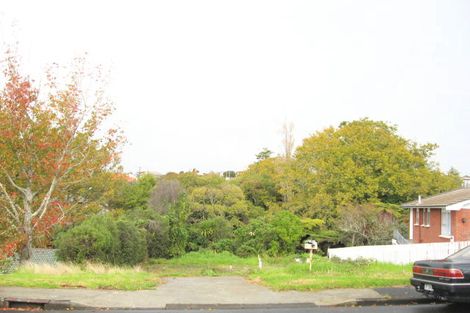 Photo of property in 11 Hartles Place, Mellons Bay, Auckland, 2014