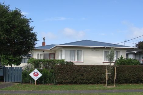 Photo of property in 10 Barbary Avenue, Kelston, Auckland, 0602