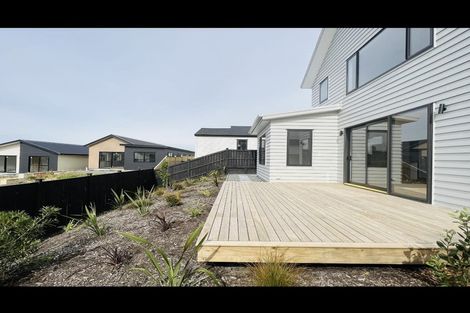 Photo of property in 38 Kotuitui Drive, Wainui, Silverdale, 0992