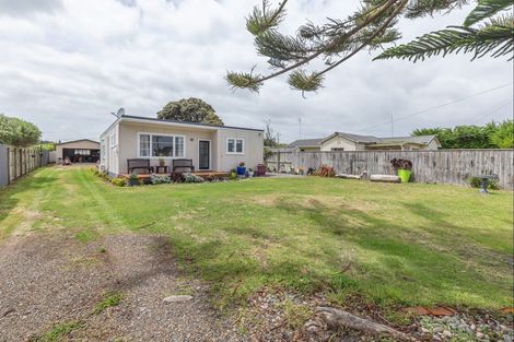 Photo of property in 3 Kauwhata Street, Himatangi Beach, Foxton, 4891