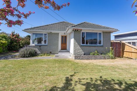 Photo of property in 230 Bower Avenue, North New Brighton, Christchurch, 8083