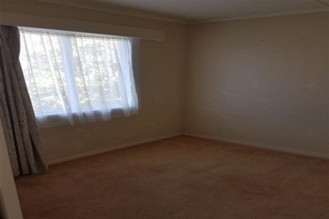 Photo of property in 2/1 Imperial Place, Henderson, Auckland, 0612