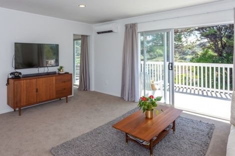 Photo of property in 18 Riverview Road, Cooks Beach, Whitianga, 3591
