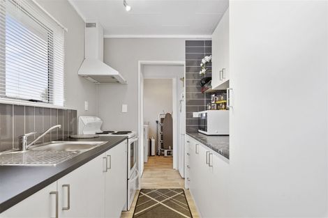 Photo of property in 14a Pohutukawa Drive, Owhata, Rotorua, 3010