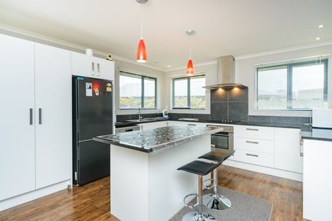 Photo of property in 55 Liberty Grove, Kelvin Grove, Palmerston North, 4414
