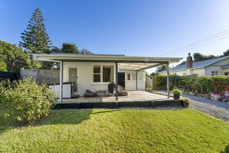 Photo of property in 29 Rangiuru Road, Otaki Beach, Otaki, 5512