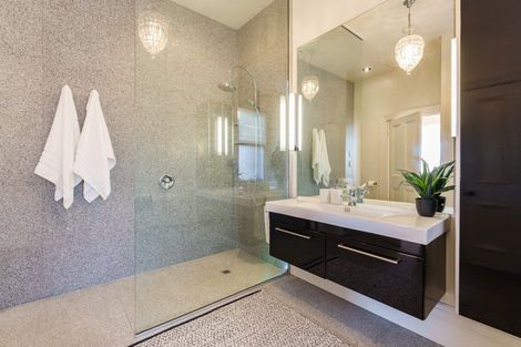 Photo of property in 2 Carson Street, Mornington, Dunedin, 9011