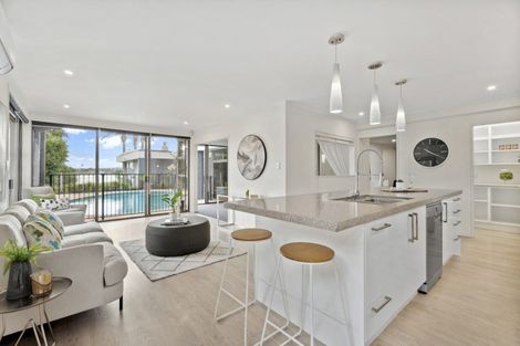 Photo of property in 1/16 Oleander, Farm Cove, Auckland, 2012