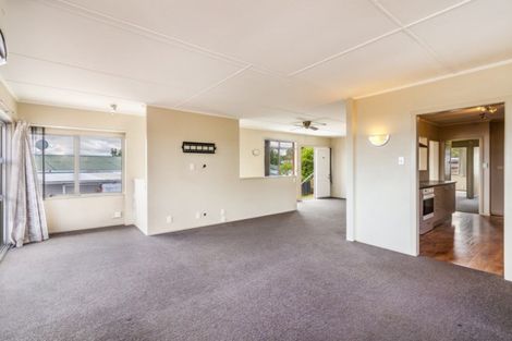 Photo of property in 2/32 Puriri Street, Hilltop, Taupo, 3330