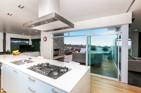 Photo of property in 192a Heta Road, Highlands Park, New Plymouth, 4312