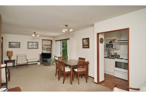 Photo of property in 2/9 Larkhill Place, Russley, Christchurch, 8042