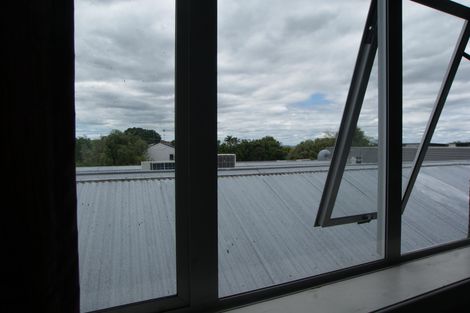 Photo of property in 1/5 Campbell Road, Takapuna, Auckland, 0622