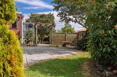 Photo of property in 37 Cameron Road, Te Puke, 3119