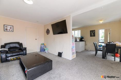 Photo of property in 2/190 Te Irirangi Drive, Flat Bush, Auckland, 2019