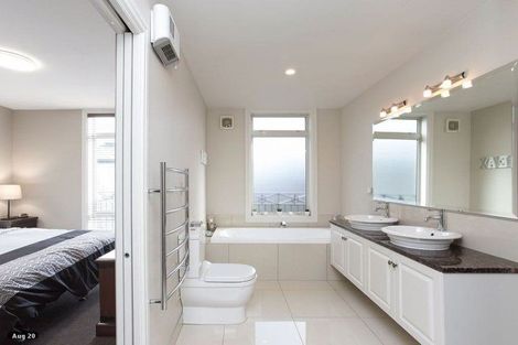 Photo of property in 45 Wroxton Terrace, Merivale, Christchurch, 8014